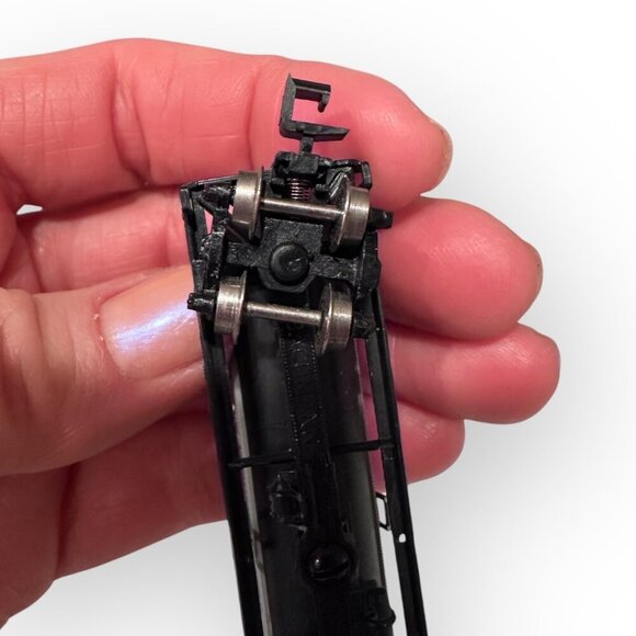 Firestone 42 Ft Three Dome Tank Car GATX30928 Bachmann N Scale Model 5428 w Box - Picture 11 of 16